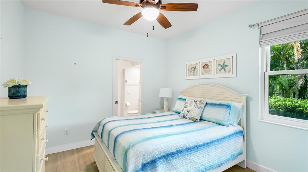 En Renta: $6,500 (4 camas, 3 baños, 2405 Pies cuadrados)