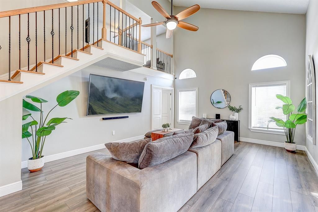 На продажу: $409,900 (3 спален, 2 ванн, 1804 Квадратных фут)