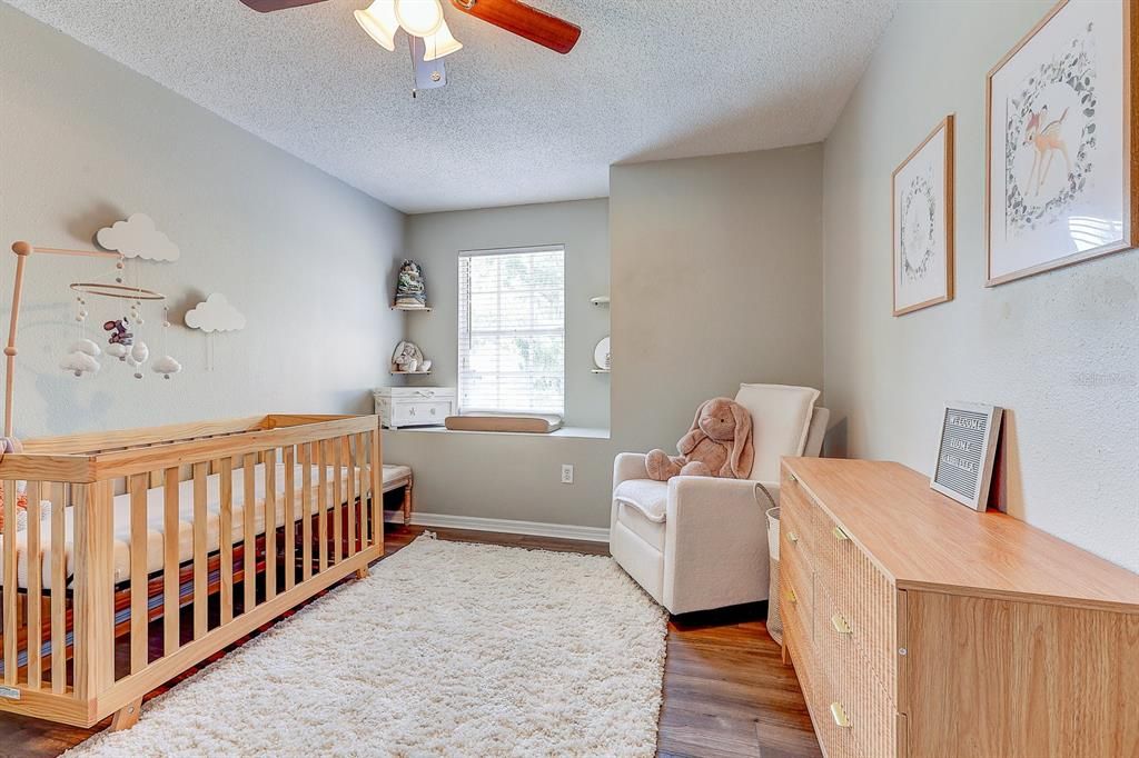 На продажу: $409,900 (3 спален, 2 ванн, 1804 Квадратных фут)