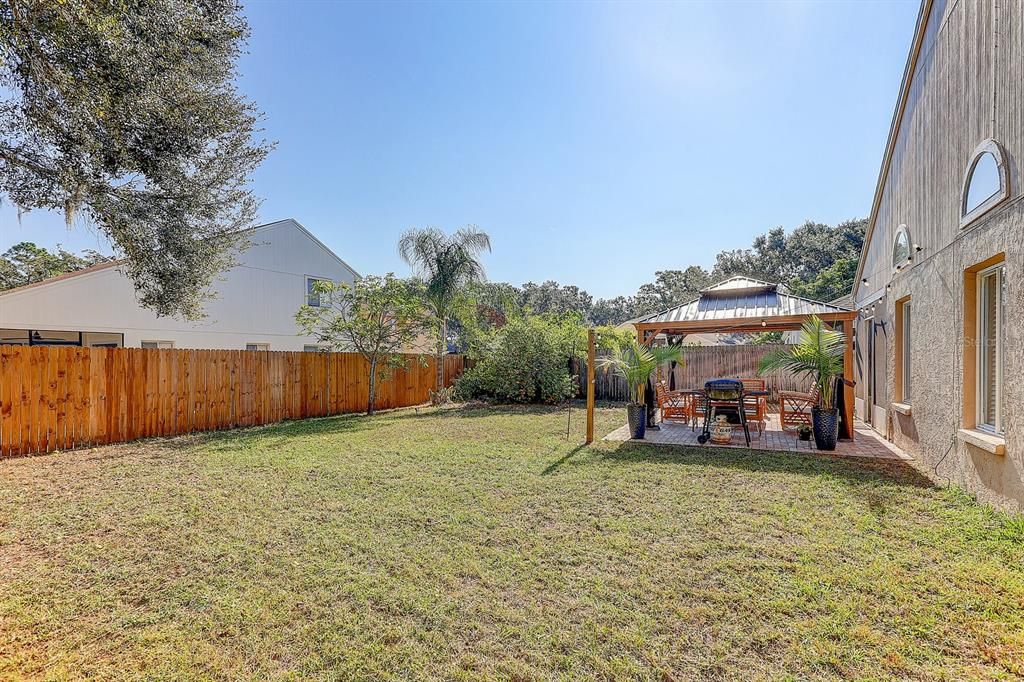 На продажу: $409,900 (3 спален, 2 ванн, 1804 Квадратных фут)