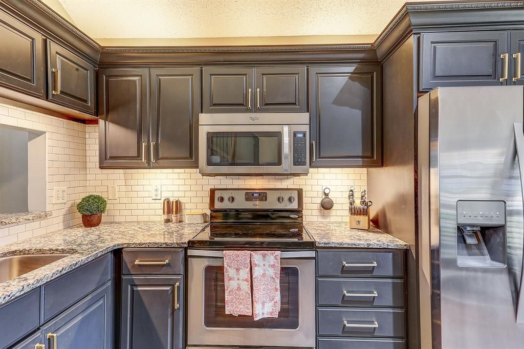 На продажу: $409,900 (3 спален, 2 ванн, 1804 Квадратных фут)