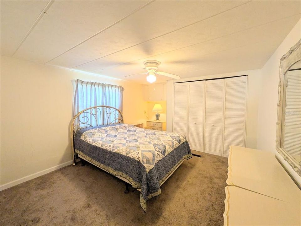 待售: $125,000 (2 贝兹, 2 浴室, 1026 平方英尺)