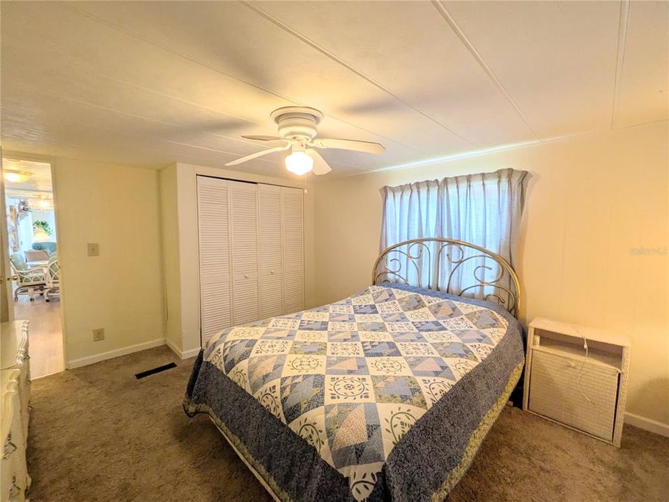 待售: $125,000 (2 贝兹, 2 浴室, 1026 平方英尺)