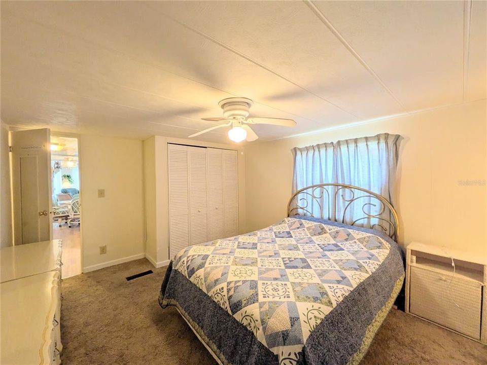 待售: $125,000 (2 贝兹, 2 浴室, 1026 平方英尺)