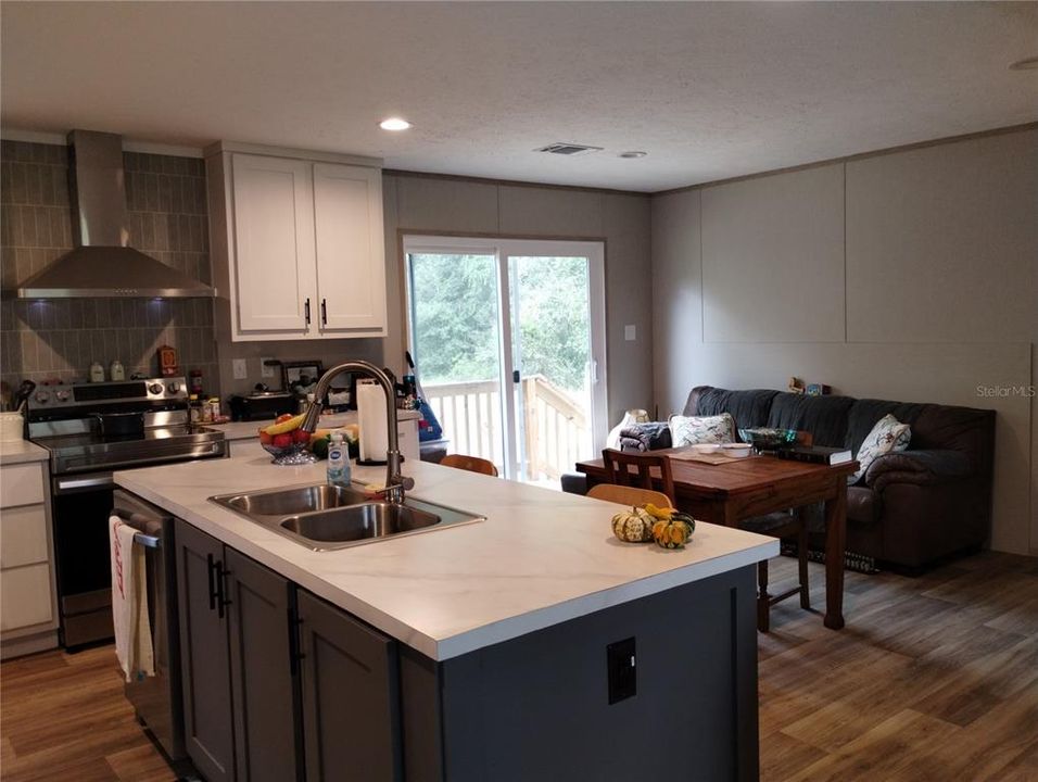 待售: $515,000 (3 贝兹, 2 浴室, 1264 平方英尺)