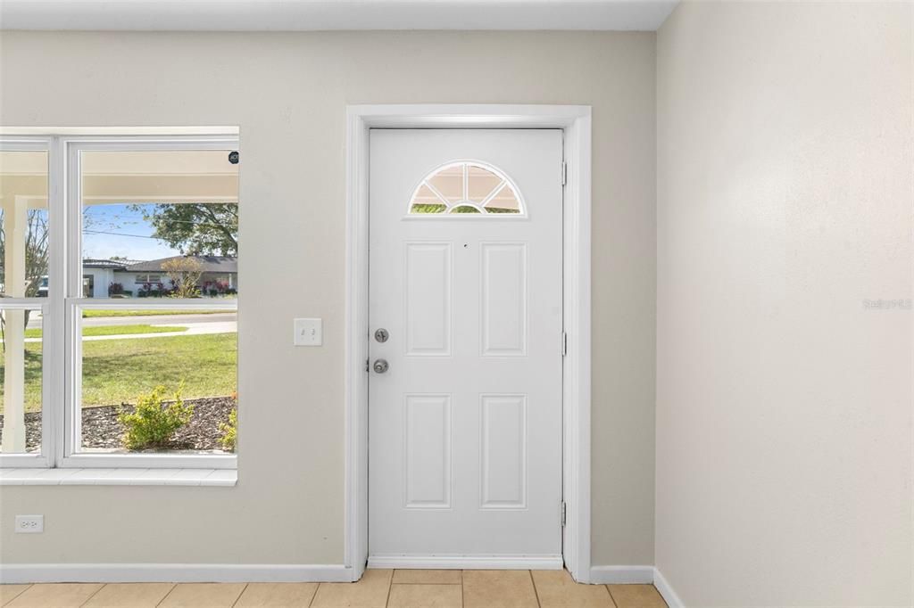 Active With Contract: $350,000 (4 beds, 2 baths, 1598 Square Feet)