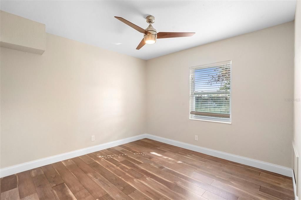 Active With Contract: $350,000 (4 beds, 2 baths, 1598 Square Feet)