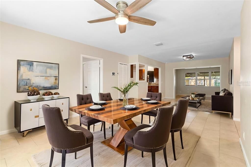 Active With Contract: $350,000 (4 beds, 2 baths, 1598 Square Feet)