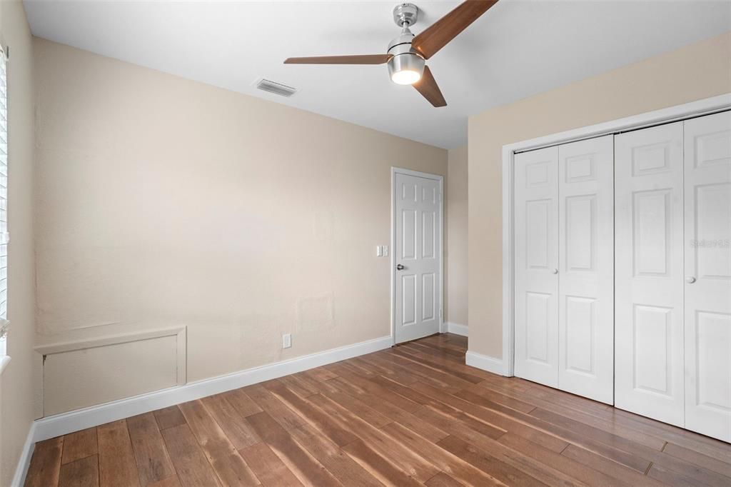 Active With Contract: $350,000 (4 beds, 2 baths, 1598 Square Feet)