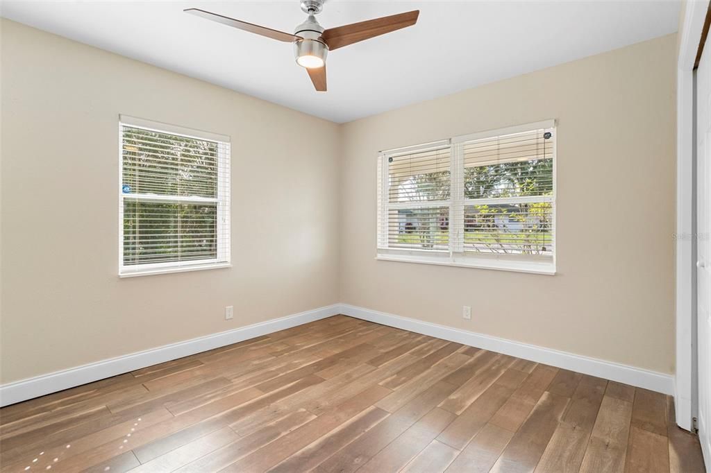 Active With Contract: $350,000 (4 beds, 2 baths, 1598 Square Feet)