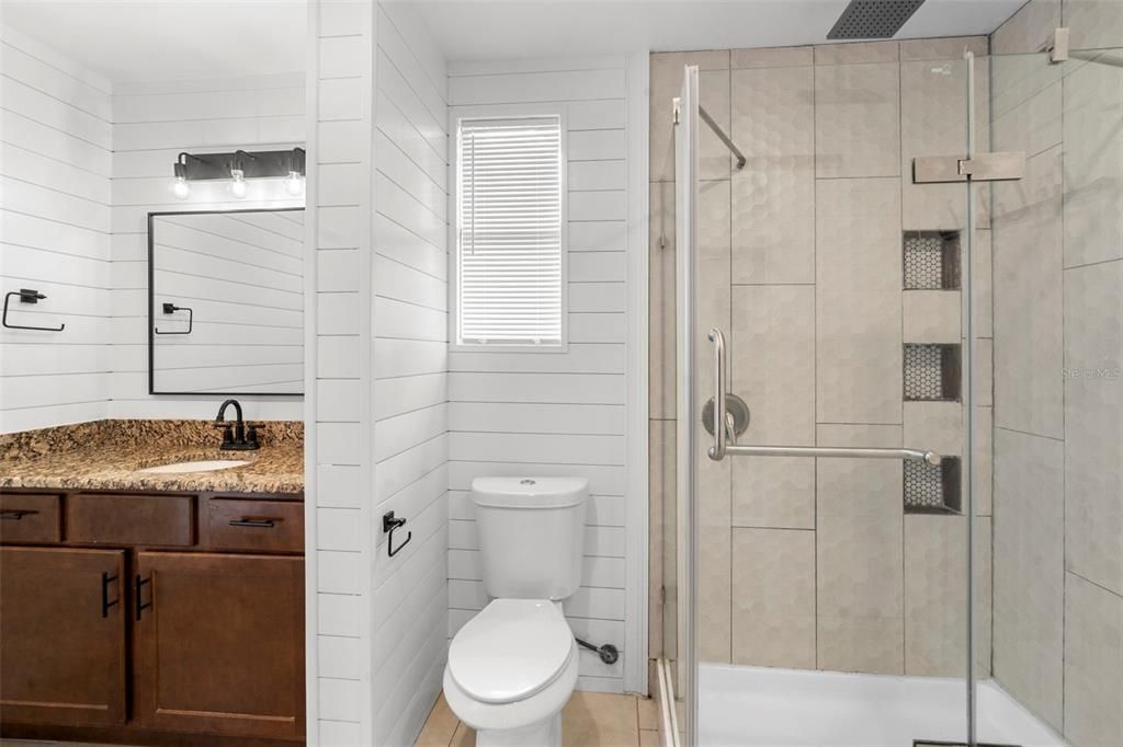 Active With Contract: $350,000 (4 beds, 2 baths, 1598 Square Feet)