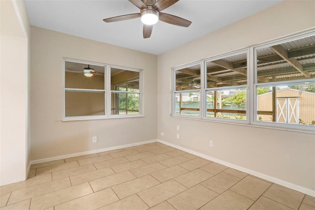 Active With Contract: $350,000 (4 beds, 2 baths, 1598 Square Feet)
