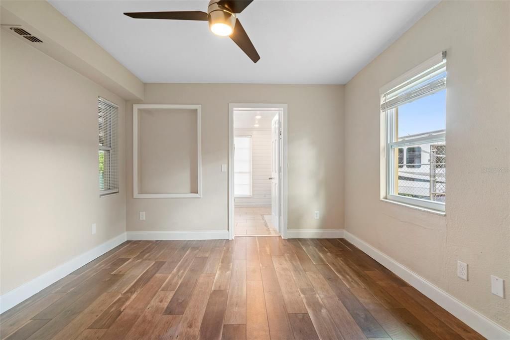 Active With Contract: $350,000 (4 beds, 2 baths, 1598 Square Feet)