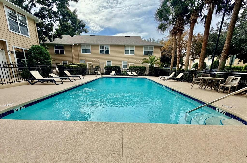 For Sale: $210,000 (2 beds, 2 baths, 1114 Square Feet)