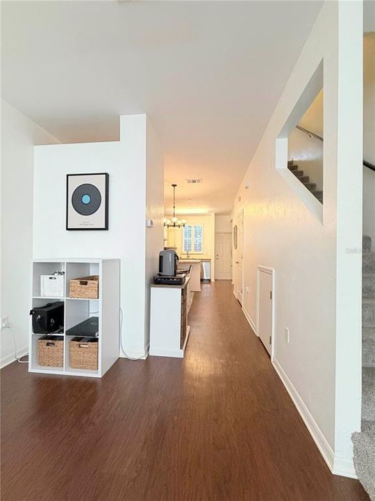 For Sale: $210,000 (2 beds, 2 baths, 1114 Square Feet)