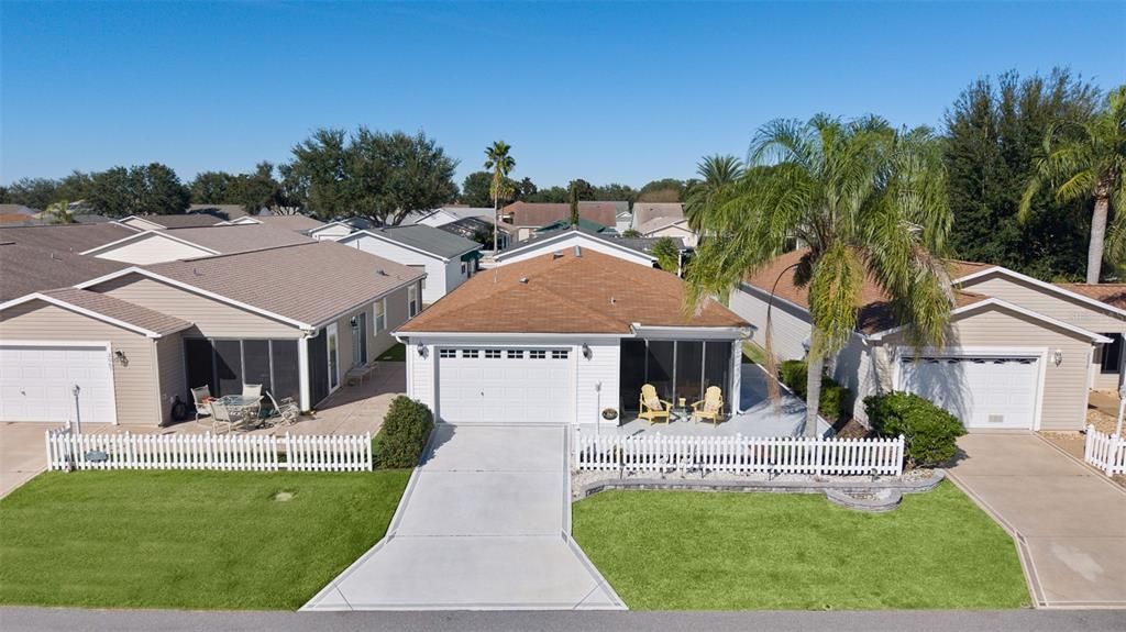 For Sale: $295,000 (2 beds, 2 baths, 1156 Square Feet)