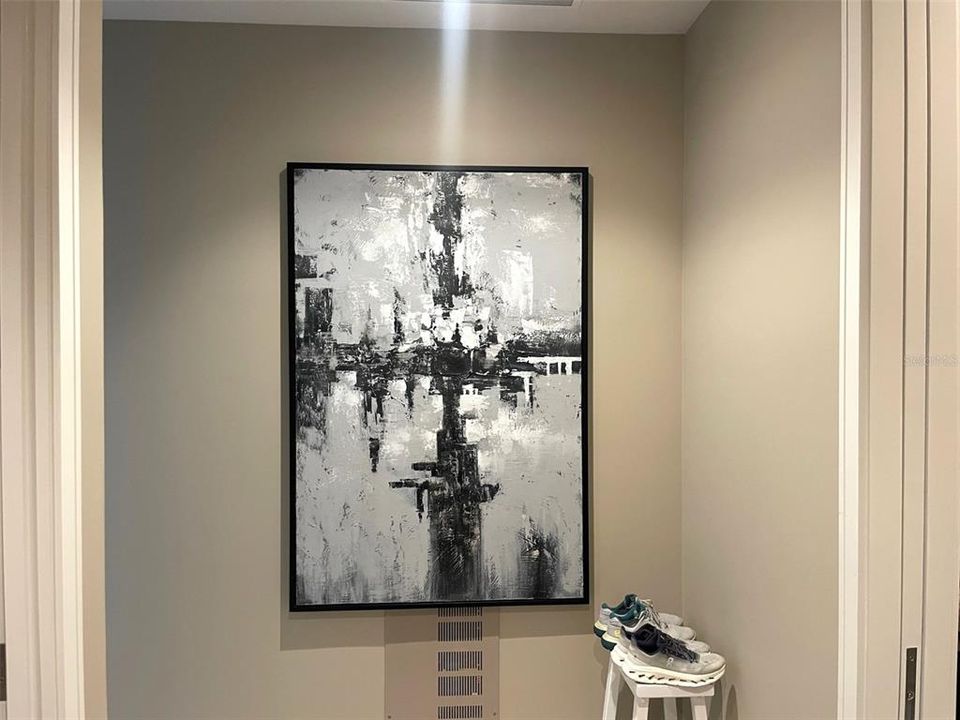 В аренду: $25,000 (1 спален, 1 ванн, 1721 Квадратных фут)