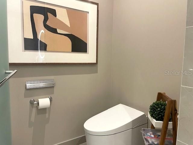 В аренду: $25,000 (1 спален, 1 ванн, 1721 Квадратных фут)