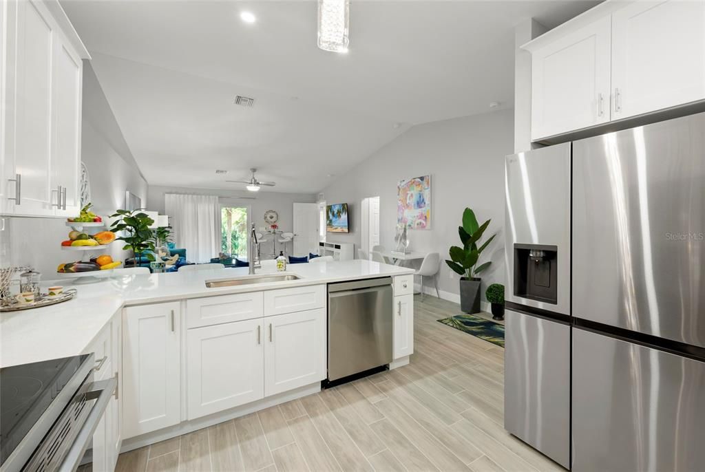 В аренду: $2,800 (3 спален, 2 ванн, 1147 Квадратных фут)