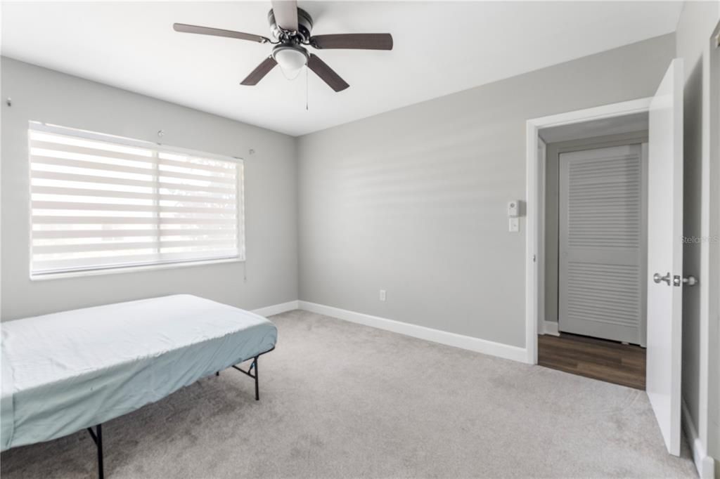 For Sale: $210,000 (1 beds, 1 baths, 612 Square Feet)