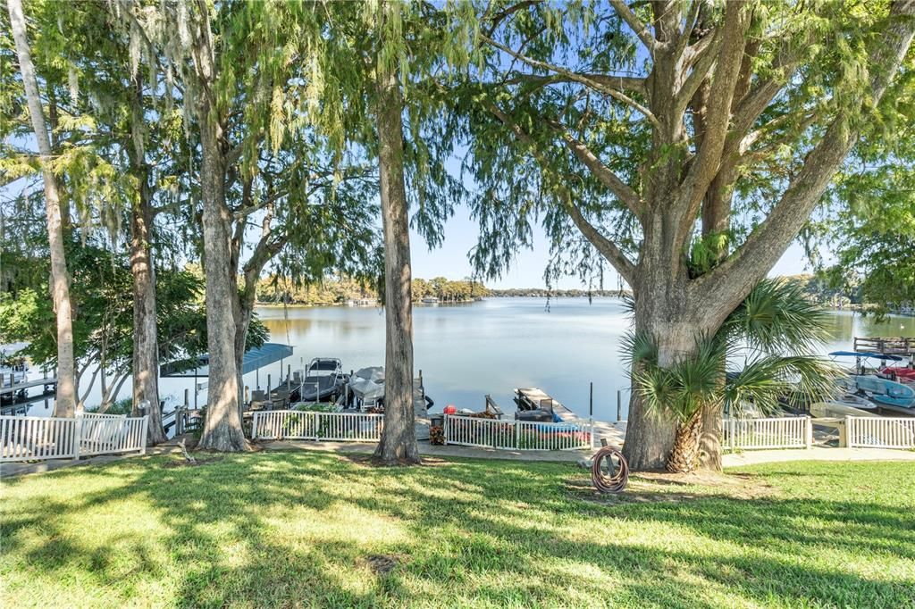 For Sale: $210,000 (1 beds, 1 baths, 612 Square Feet)