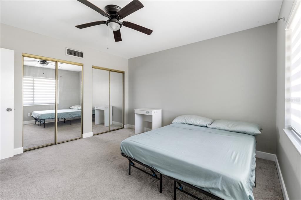 For Sale: $210,000 (1 beds, 1 baths, 612 Square Feet)