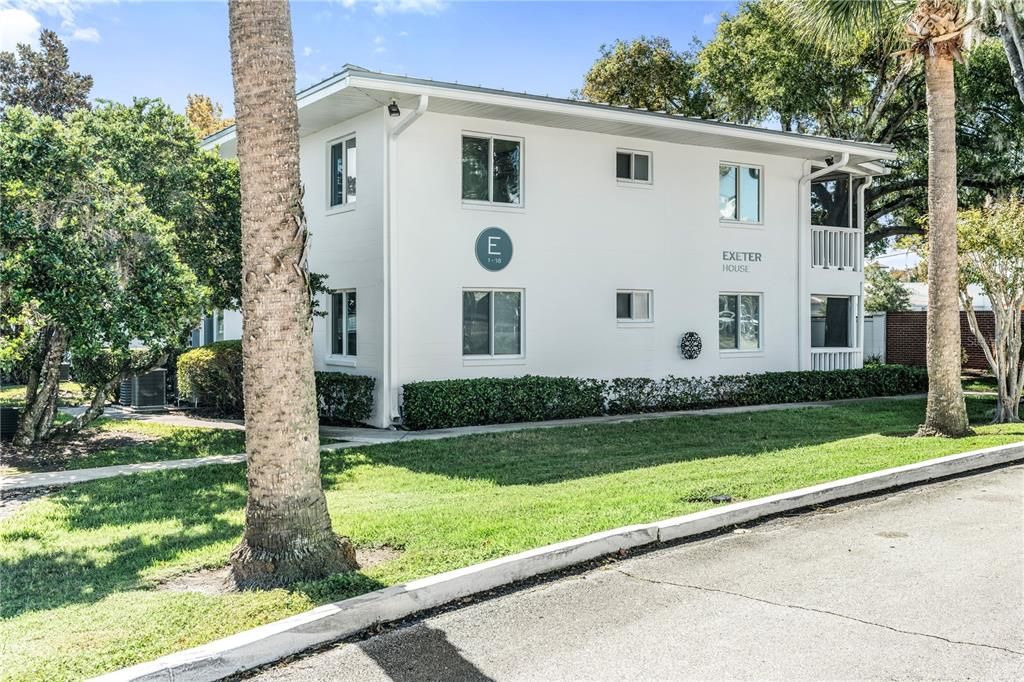 For Sale: $210,000 (1 beds, 1 baths, 612 Square Feet)