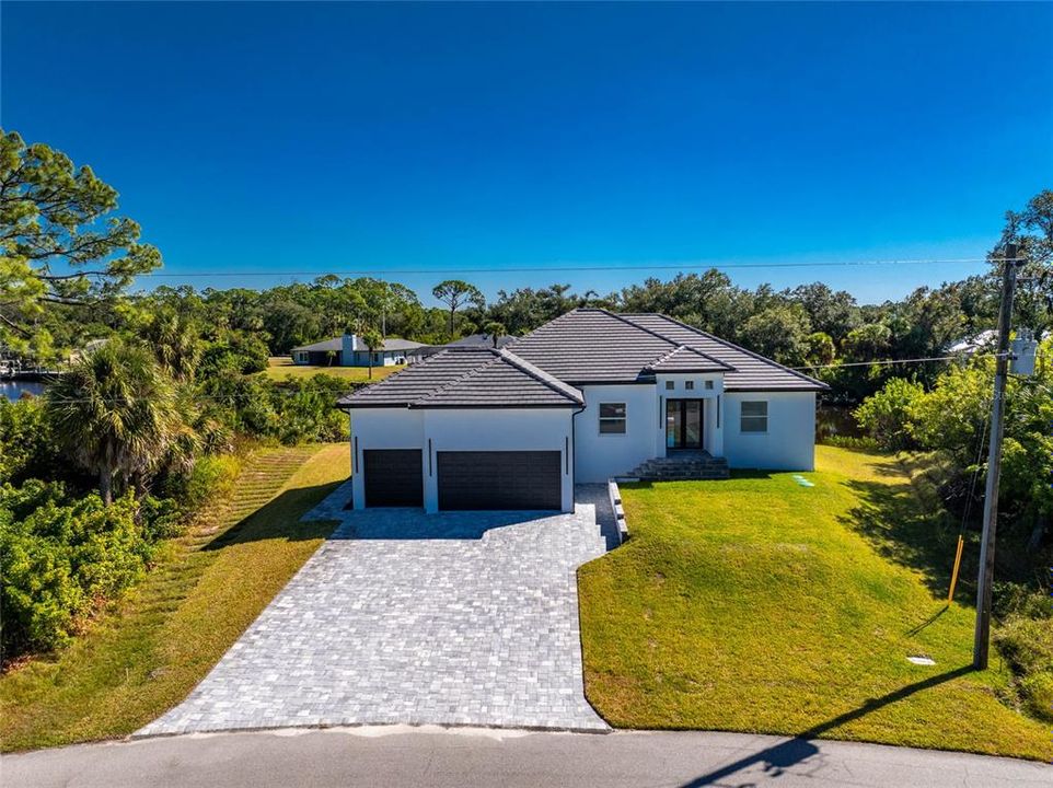 For Sale: $724,018 (4 beds, 3 baths, 2020 Square Feet)