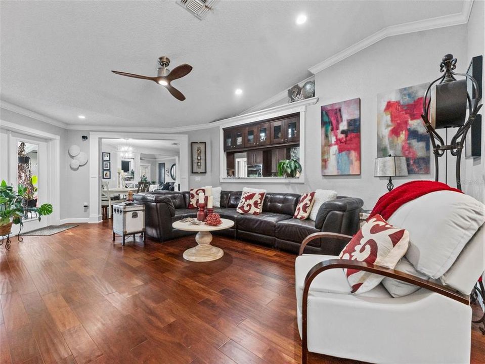 На продажу: $554,900 (3 спален, 3 ванн, 2290 Квадратных фут)