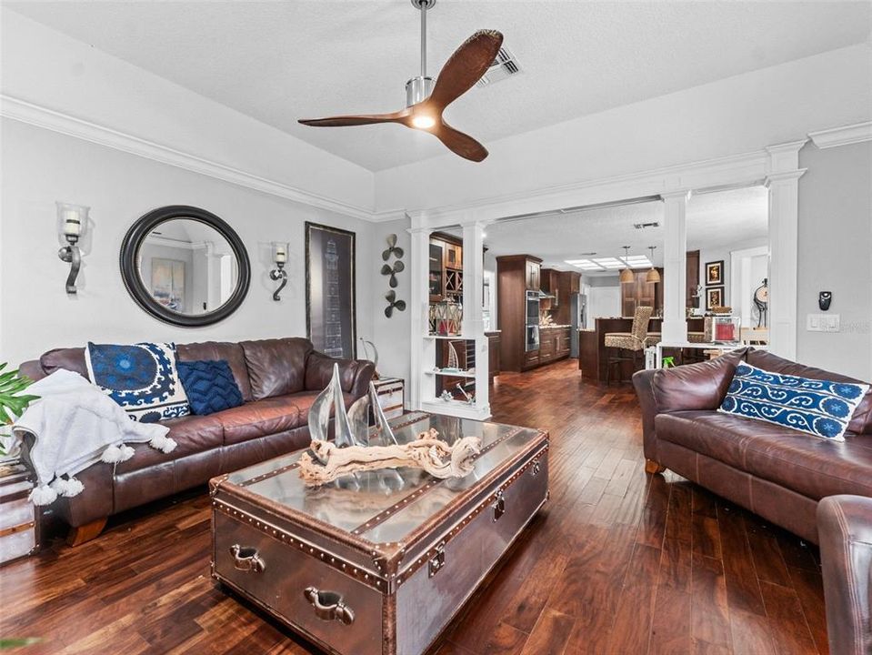 На продажу: $554,900 (3 спален, 3 ванн, 2290 Квадратных фут)