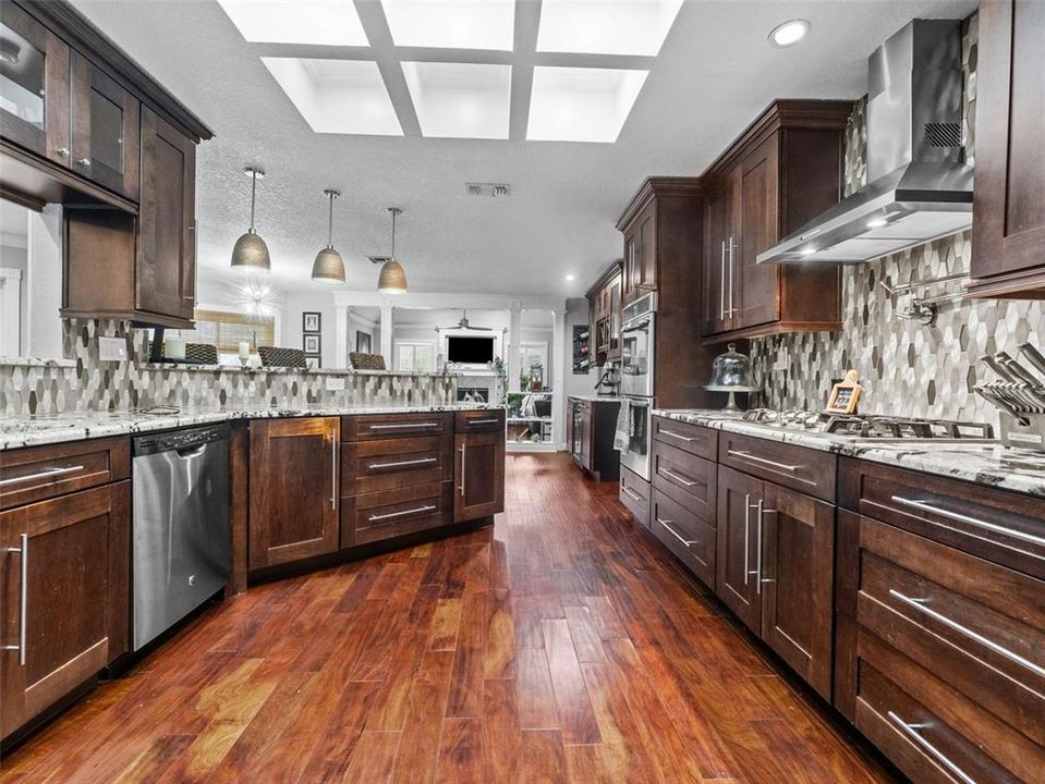 На продажу: $554,900 (3 спален, 3 ванн, 2290 Квадратных фут)