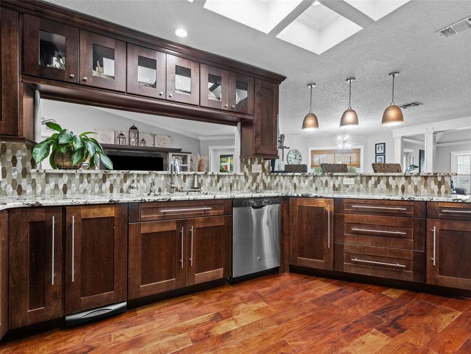 На продажу: $554,900 (3 спален, 3 ванн, 2290 Квадратных фут)