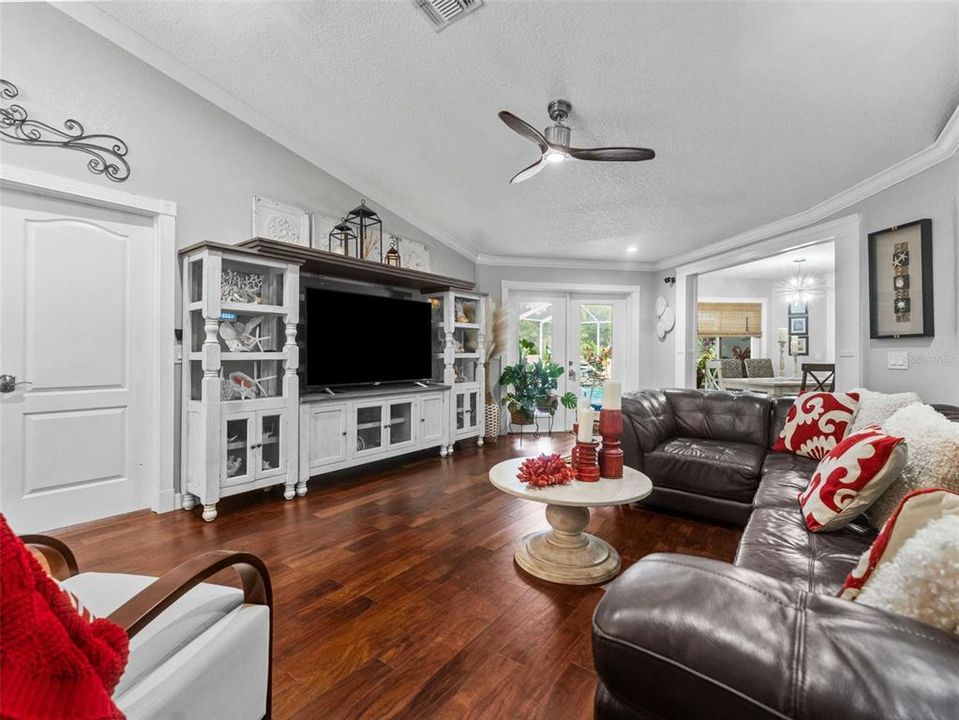 На продажу: $554,900 (3 спален, 3 ванн, 2290 Квадратных фут)