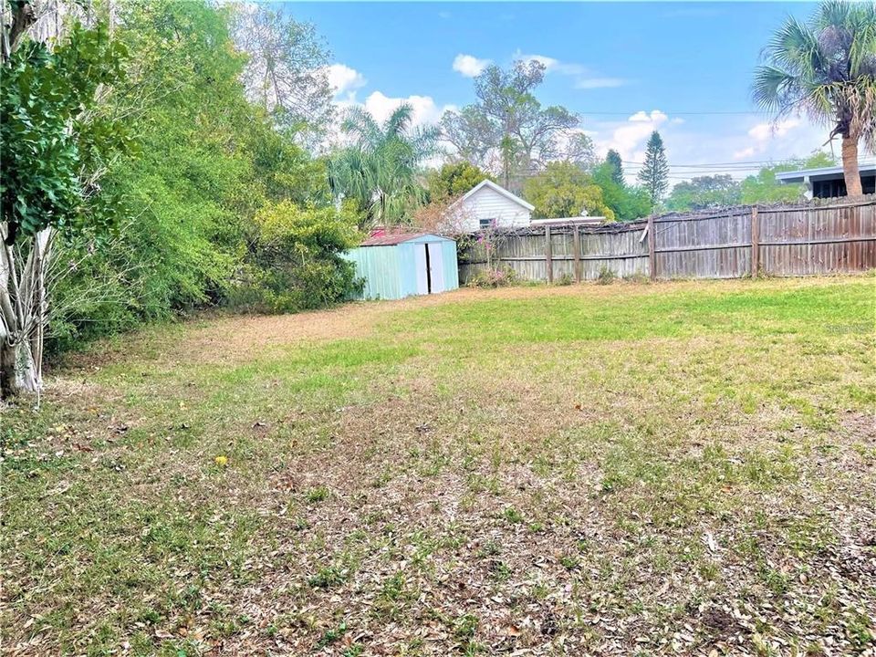 出租: $1,850 (2 贝兹, 1 浴室, 840 平方英尺)