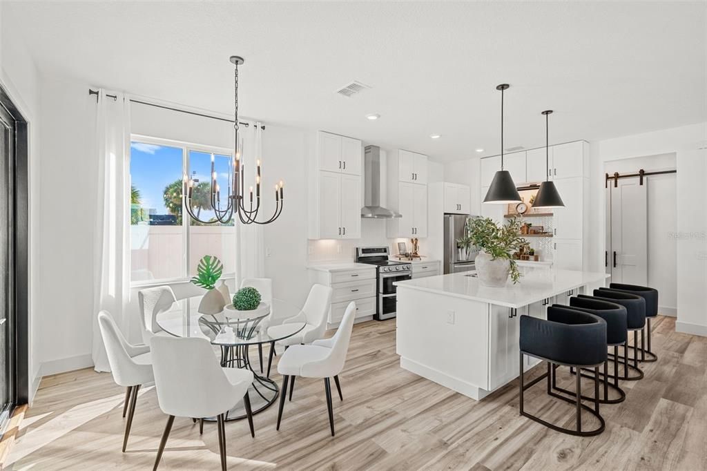 На продажу: $825,000 (3 спален, 2 ванн, 2375 Квадратных фут)