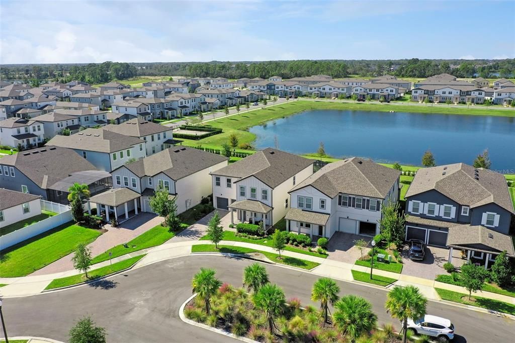 Под контрактом: $899,999 (4 спален, 3 ванн, 3101 Квадратных фут)