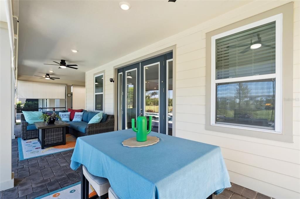 Под контрактом: $899,999 (4 спален, 3 ванн, 3101 Квадратных фут)