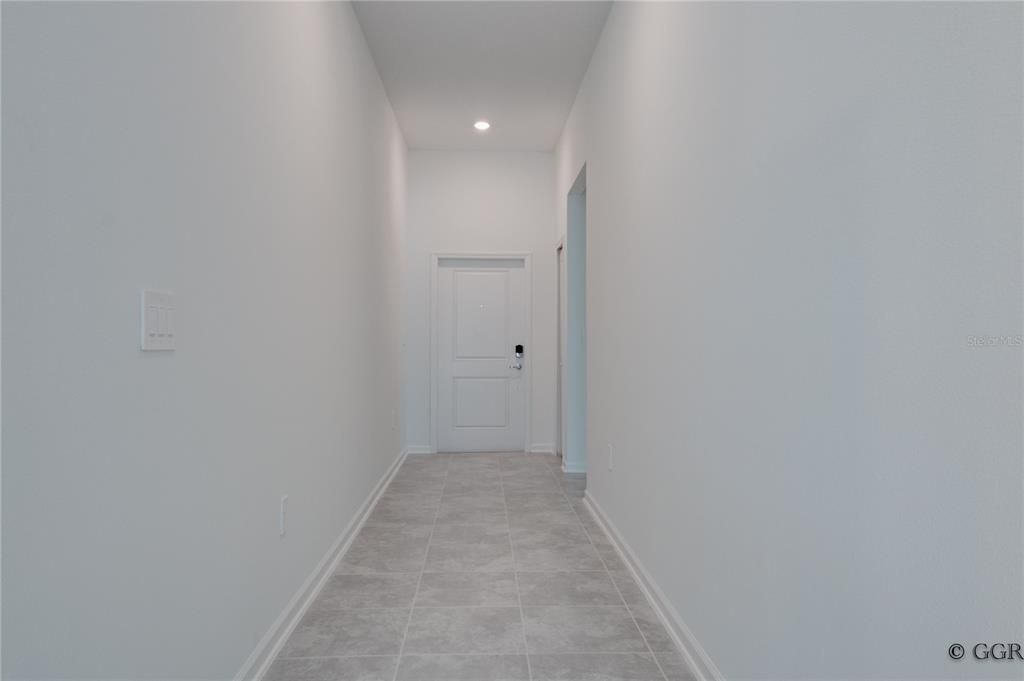 合同活跃: $2,250 (3 贝兹, 2 浴室, 1580 平方英尺)