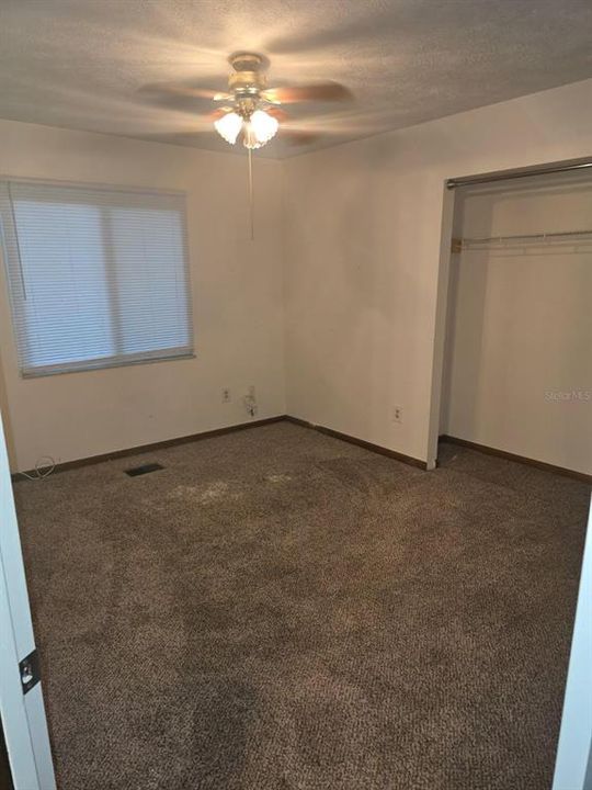 For Sale: $234,900 (3 beds, 2 baths, 1275 Square Feet)