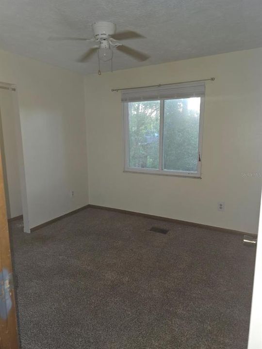 For Sale: $234,900 (3 beds, 2 baths, 1275 Square Feet)