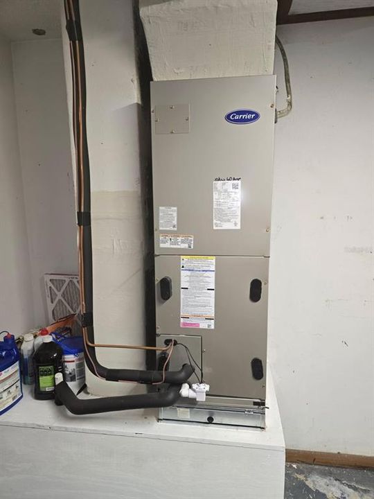 For Sale: $234,900 (3 beds, 2 baths, 1275 Square Feet)