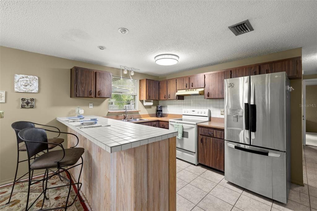 For Sale: $339,900 (3 beds, 2 baths, 1504 Square Feet)