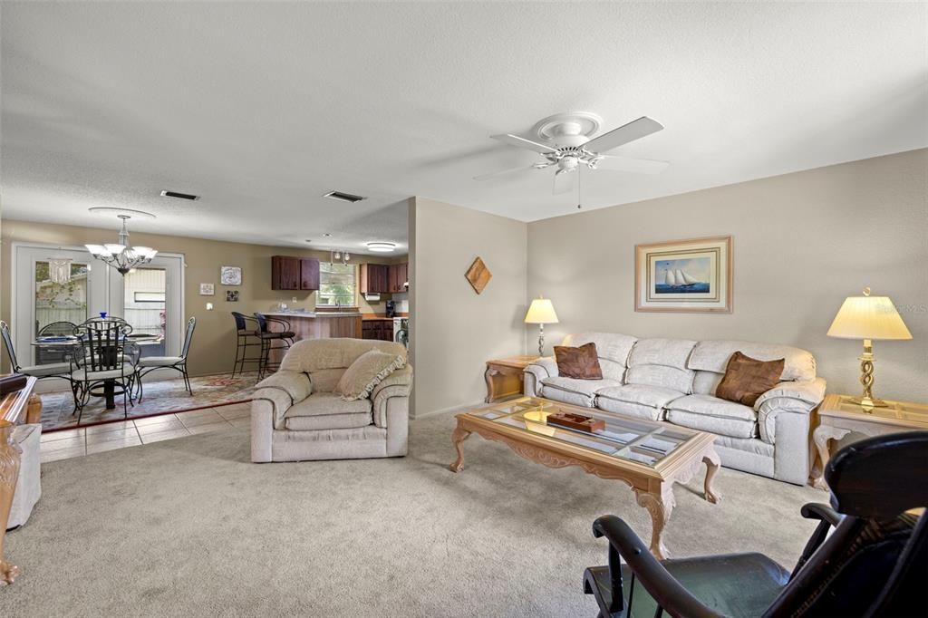 For Sale: $339,900 (3 beds, 2 baths, 1504 Square Feet)