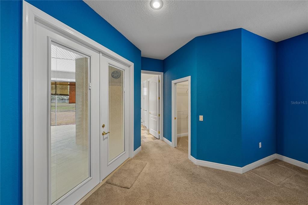 合同活跃: $699,000 (4 贝兹, 3 浴室, 3133 平方英尺)