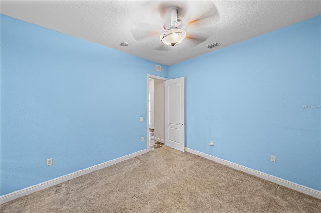 合同活跃: $699,000 (4 贝兹, 3 浴室, 3133 平方英尺)