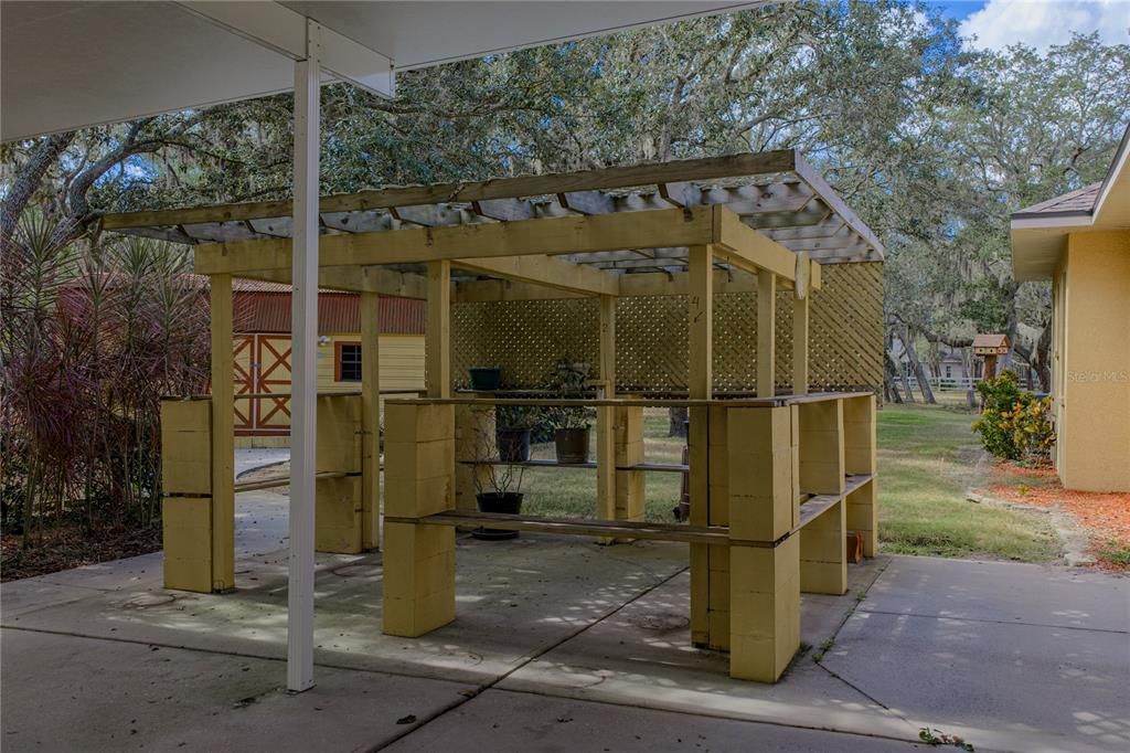 合同活跃: $699,000 (4 贝兹, 3 浴室, 3133 平方英尺)