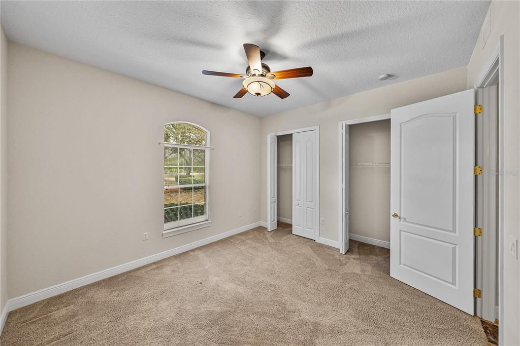 合同活跃: $699,000 (4 贝兹, 3 浴室, 3133 平方英尺)