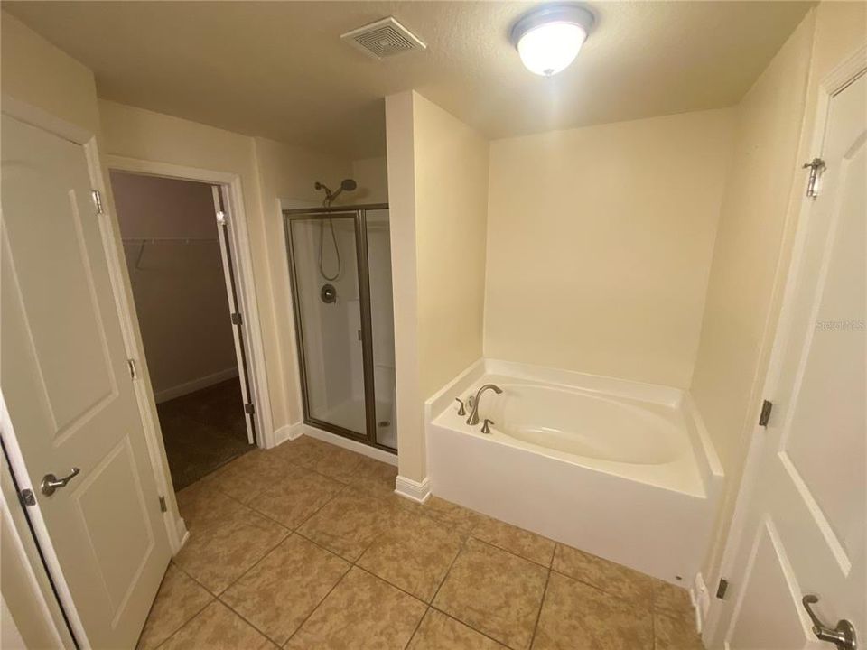 В аренду: $1,975 (4 спален, 2 ванн, 1759 Квадратных фут)