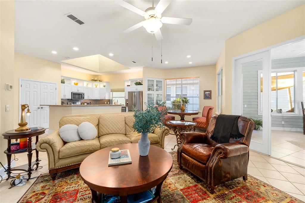 Active With Contract: $525,000 (3 beds, 2 baths, 2073 Square Feet)