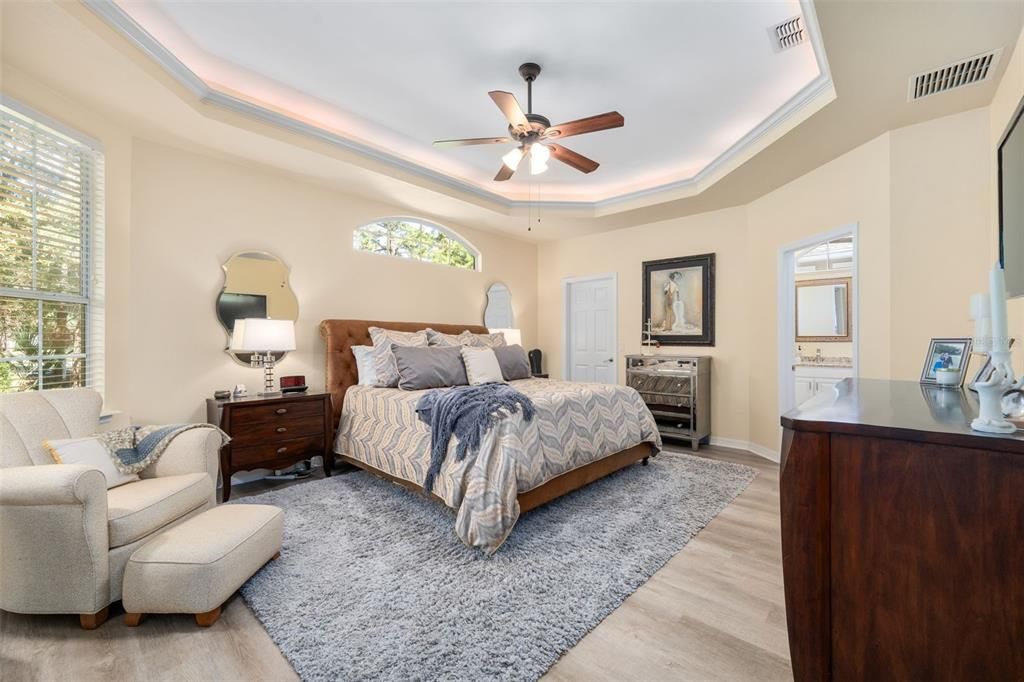 Active With Contract: $525,000 (3 beds, 2 baths, 2073 Square Feet)